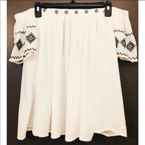 Japna boho off the shoulder embroidered blouse - Picture 7 of 9